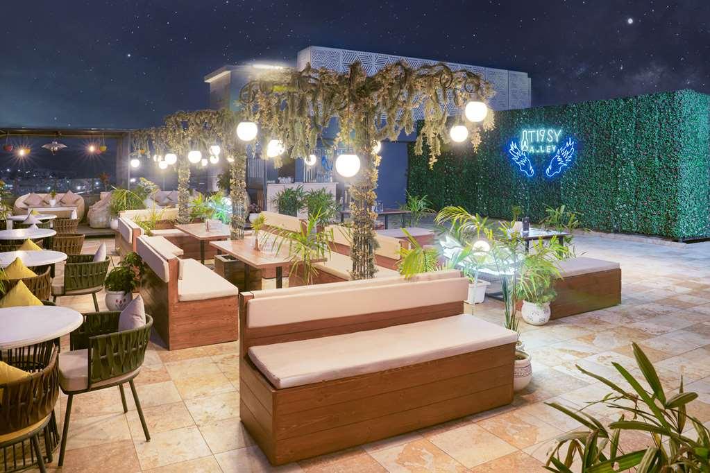 Clarion Hotel Epicure Dehradun Konforlar fotoğraf